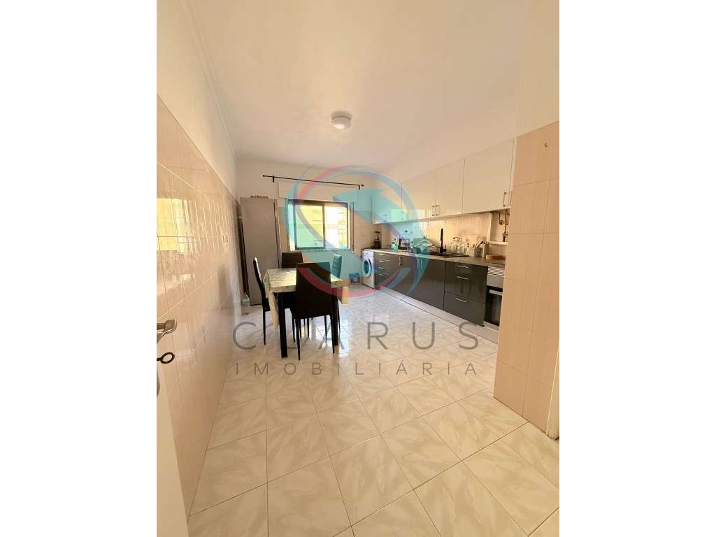 APARTAMENTO T2 AMORA/PAIVAS - Grande imagem: 4/17