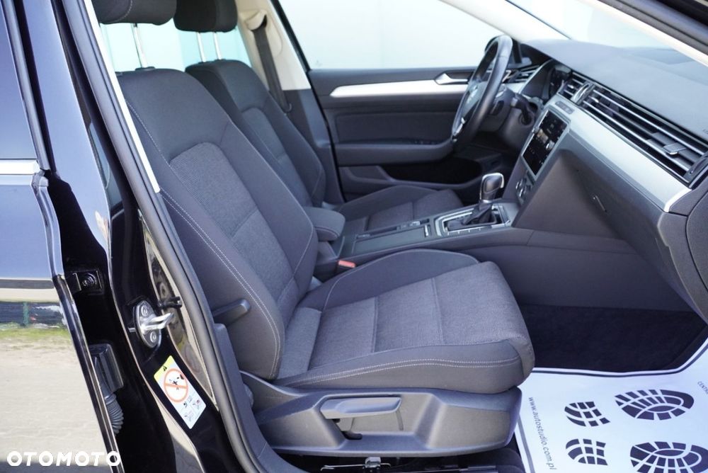 Volkswagen Passat - 6