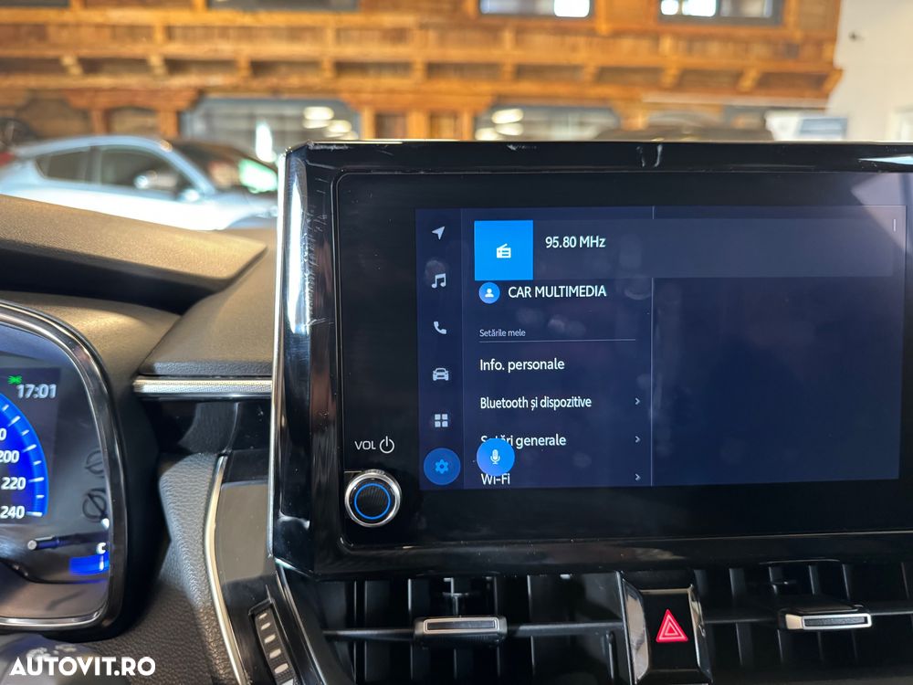 Toyota Corolla 1.8 Hybrid Team Deutschland - 21