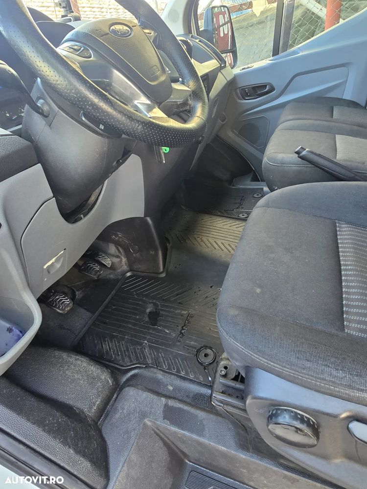Ford Transit - 11
