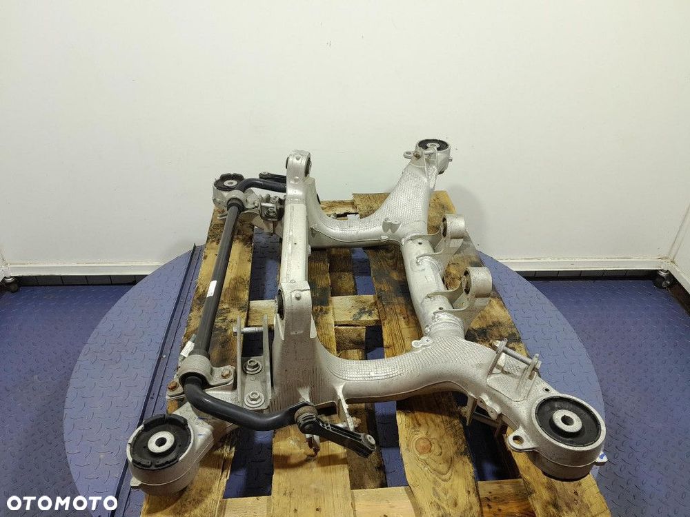 BMW M5 F90 G30 4.4B 600 KM BELKA ZAWIESZENIA TYŁ 7857057 - 4