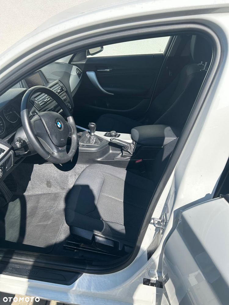 BMW Seria 1 116i - 6