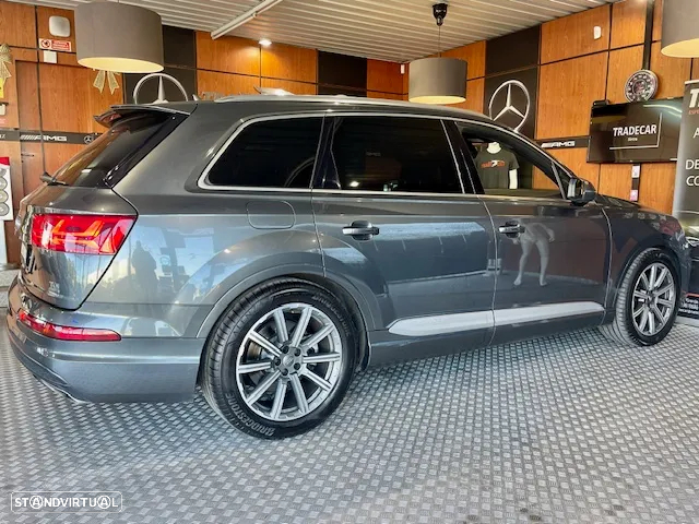 Audi Q7 3.0 TDI quattro S-line Tiptronic 7L - 44