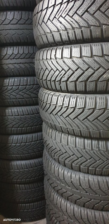205 75 16 C, 215 75 16 C, 225 75 16 C, 205 65 16 C, 216 65 16 C - 3