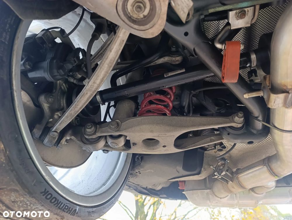 BMW M4 Competition M xDrive - 16