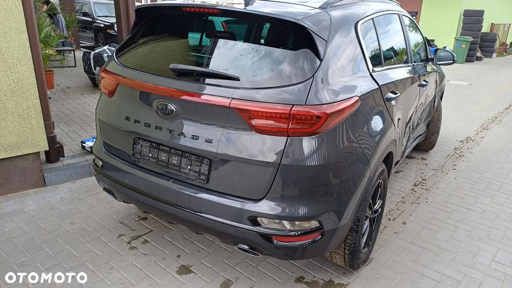 Kia Sportage 1.6 GDI 2WD Black Edition - 6