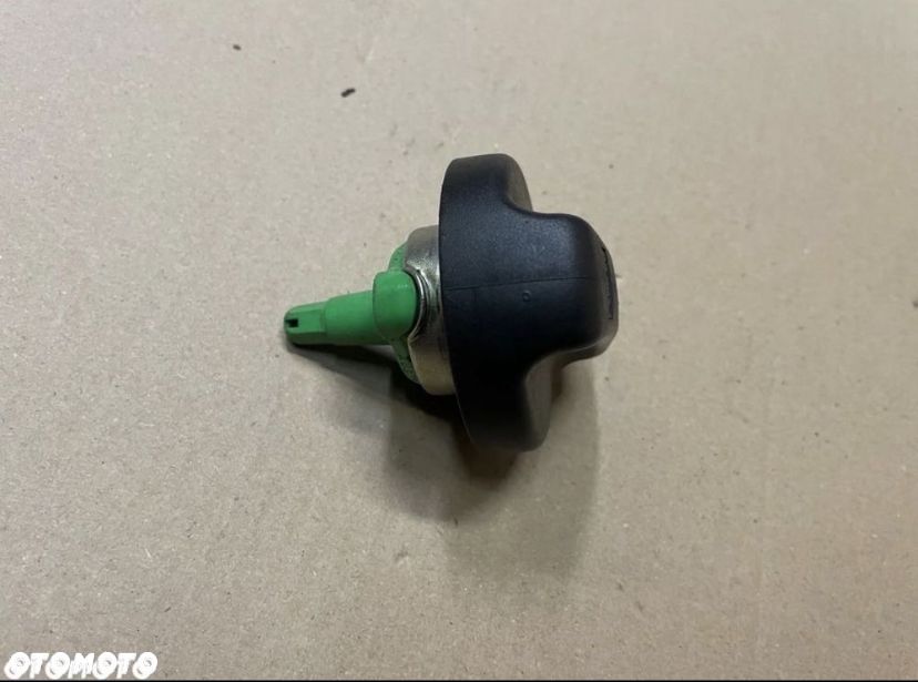 korek wlewu paliwa bmw 3 e90 e91 e87 e81 e60 e61 e63 - 1