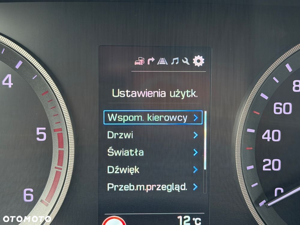 Hyundai Tucson 2.0 CRDi 2WD Trend - 21