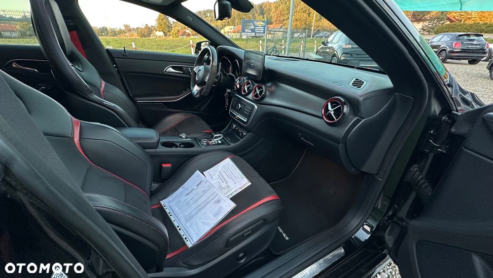 Mercedes-Benz CLA AMG 45 4-Matic - 22