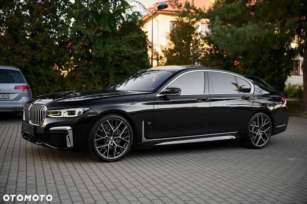 BMW Seria 7 730d xDrive mHEV - 13