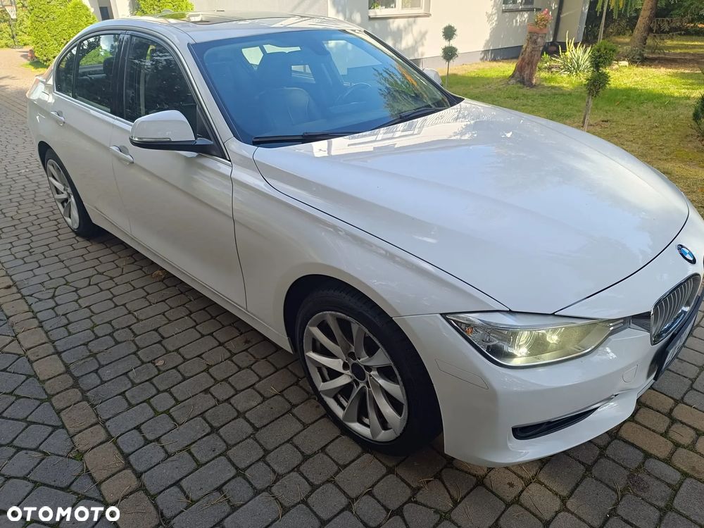 BMW Seria 3 2014 photo 2