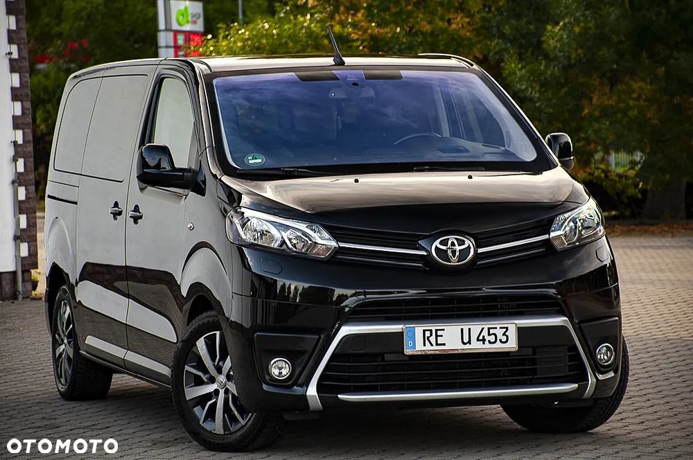 Toyota Proace Verso 2,0-l-D-4D L1 (8-Si.) Family - 7