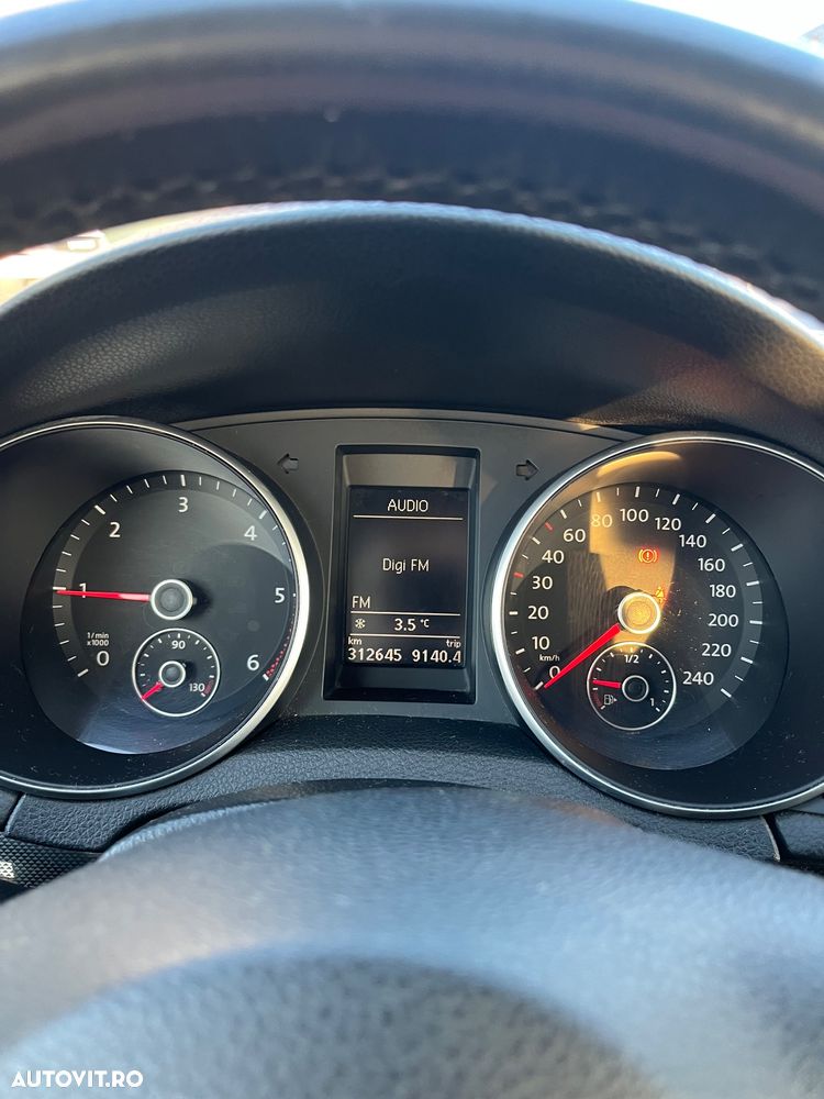 Volkswagen Golf 1.6 TDI BlueMotion Technology DPF Trendline - 8