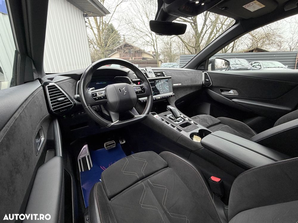 DS Automobiles DS 7 Crossback 1.6 PHeV AWD 300 EAT8 PERFORMANCE LINE + - 5