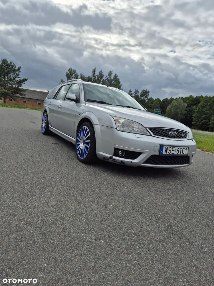 Ford Mondeo V6 ST 220 - 7