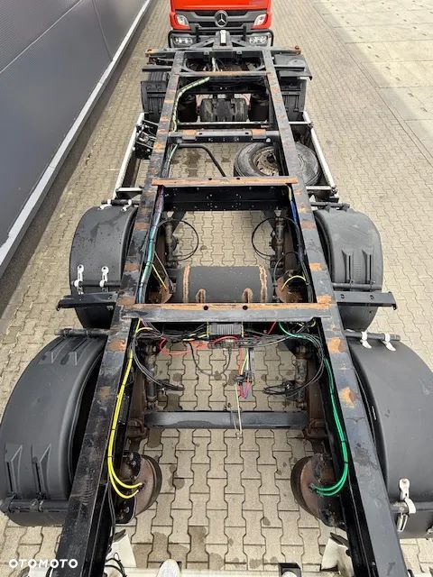 Krone 3 osiowa do kontenerów morskich - 7