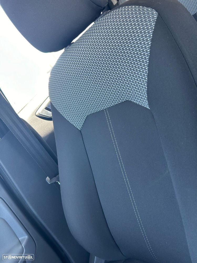 Ford EcoSport 1.5 TDCi Titanium - 11