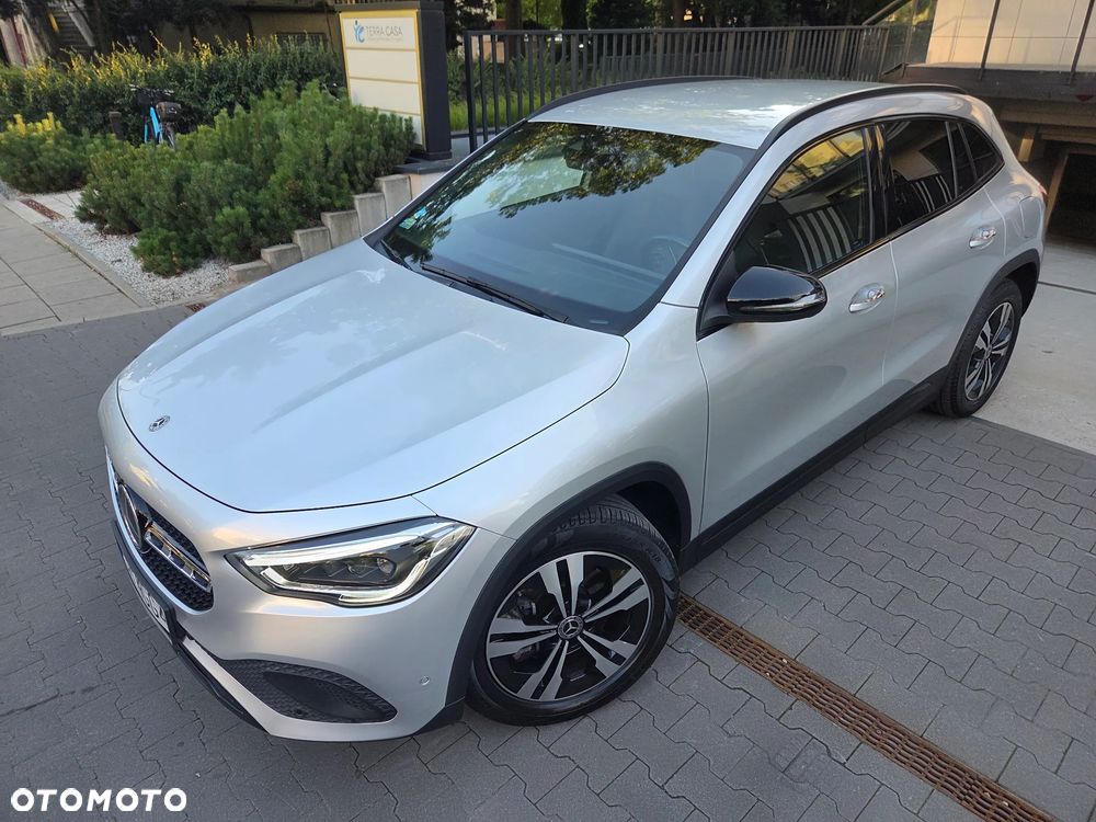 Mercedes-Benz GLA 250 4-Matic AMG Line - 9