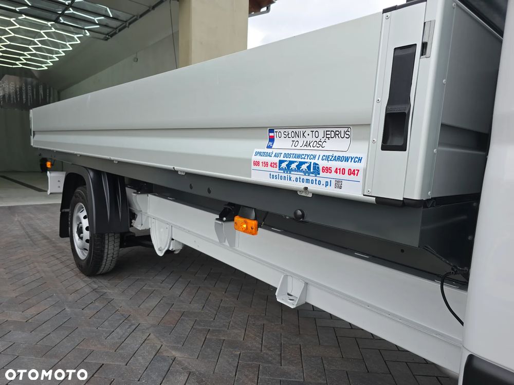 Fiat DUCATO MAXI 1435Kg Ładownoś 8-PALET 140KM SALON PL 50 Tyś Km SERWIS DO OSTANIEGO Km STAN JAK NOWY TEMPOMAT KLIMA RADION DOTYKOWE OPONY ZIMA LATO - 25