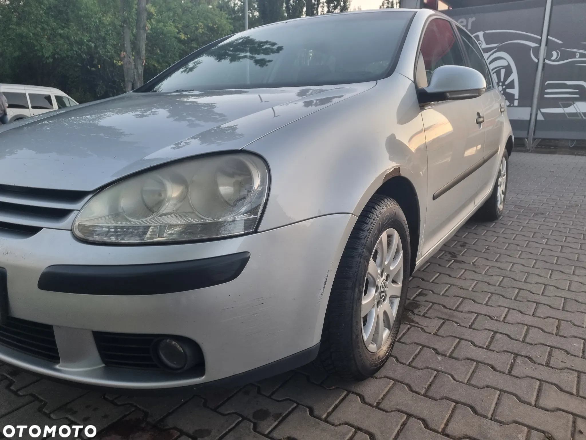 Volkswagen Golf V 2.0 SDI Comfortline - 10