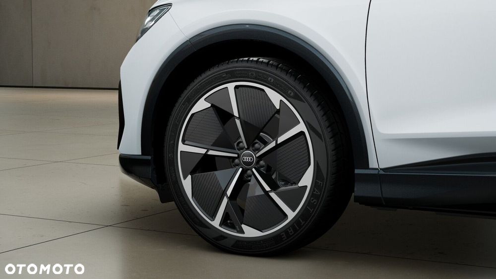 Audi Q4 e-tron - 5