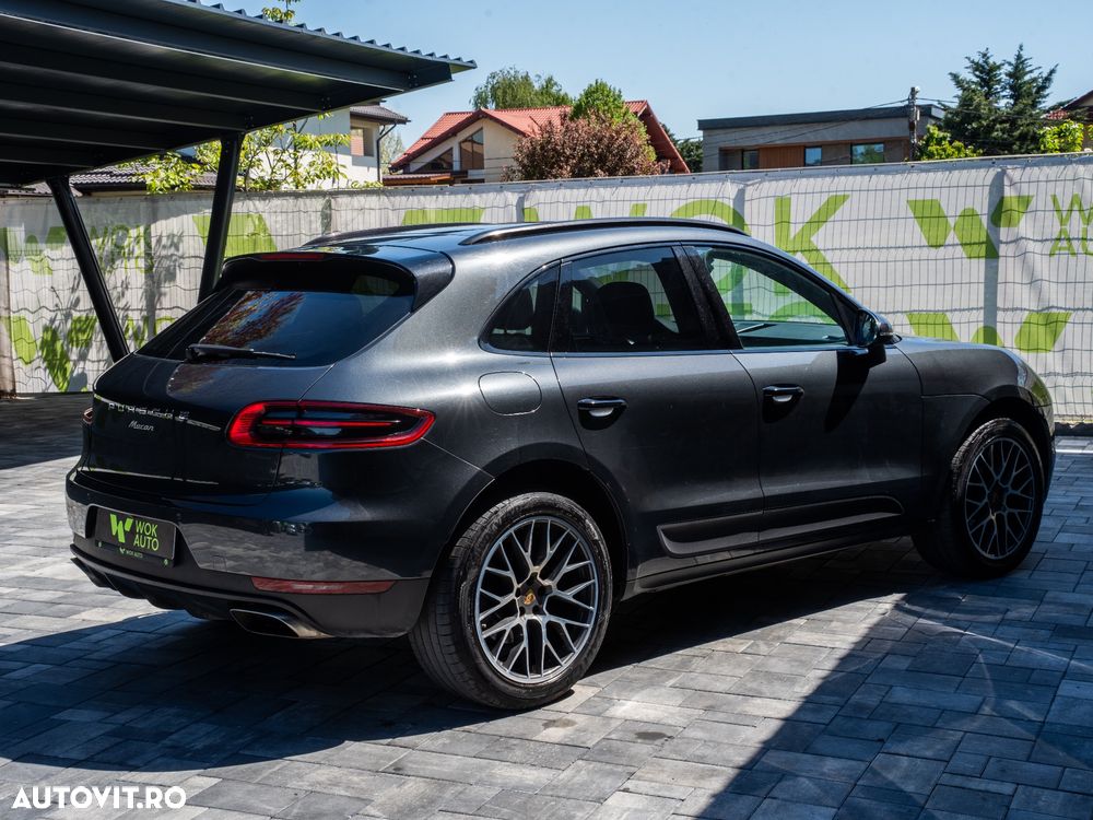 Porsche Macan - 10
