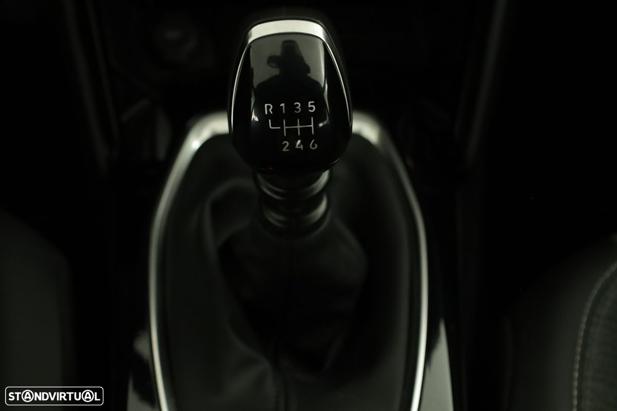 Peugeot 2008 1.2 PureTech Allure - 13
