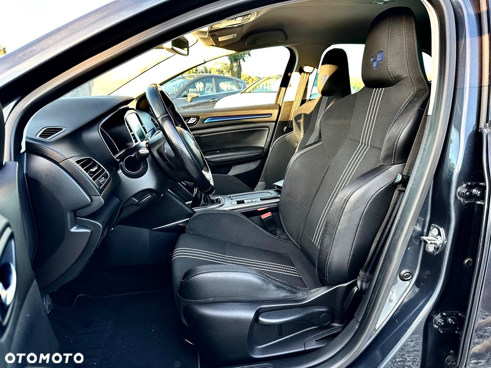 Renault Megane ENERGY dCi 130 GT LINE - 22