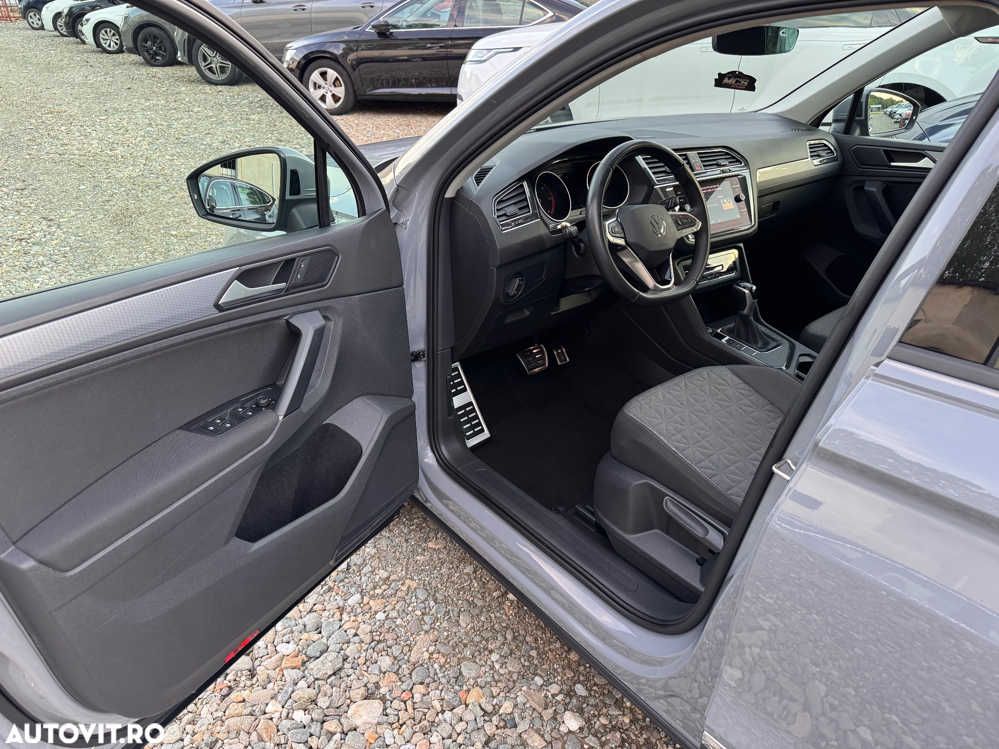 Volkswagen Tiguan 2.0 TDI SCR DSG R-Line - 16