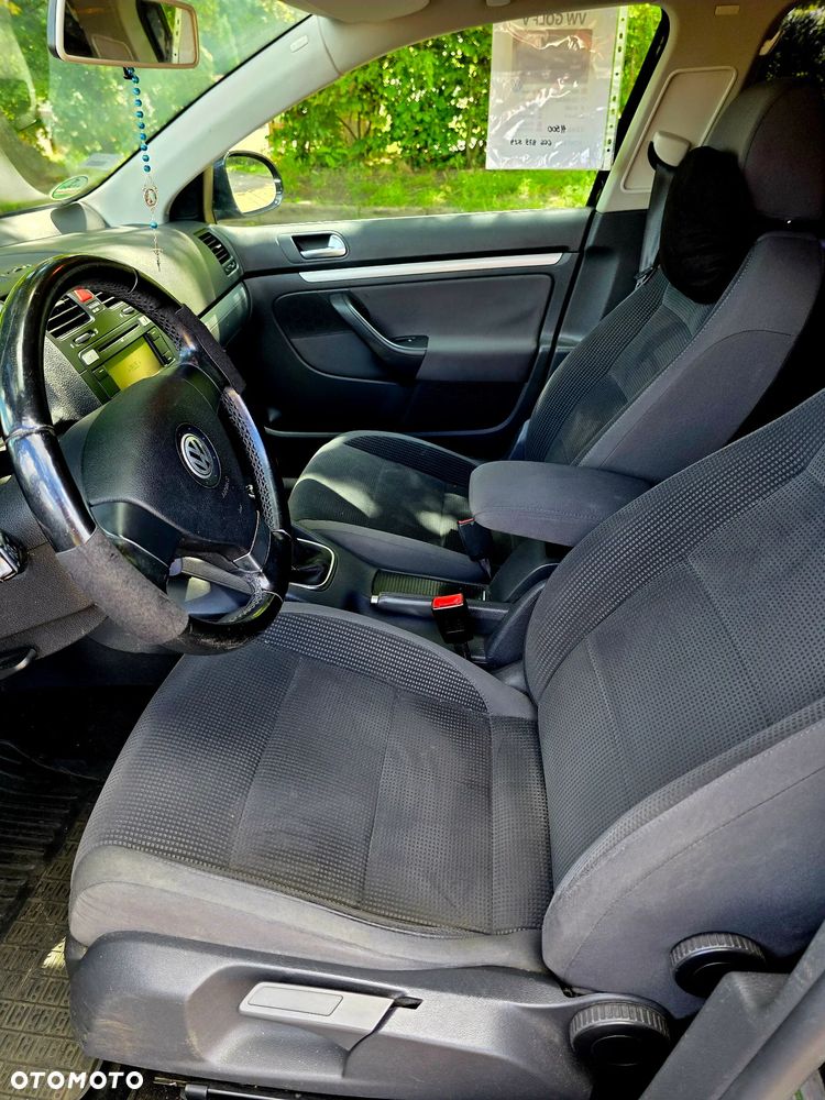 Volkswagen Golf - 2