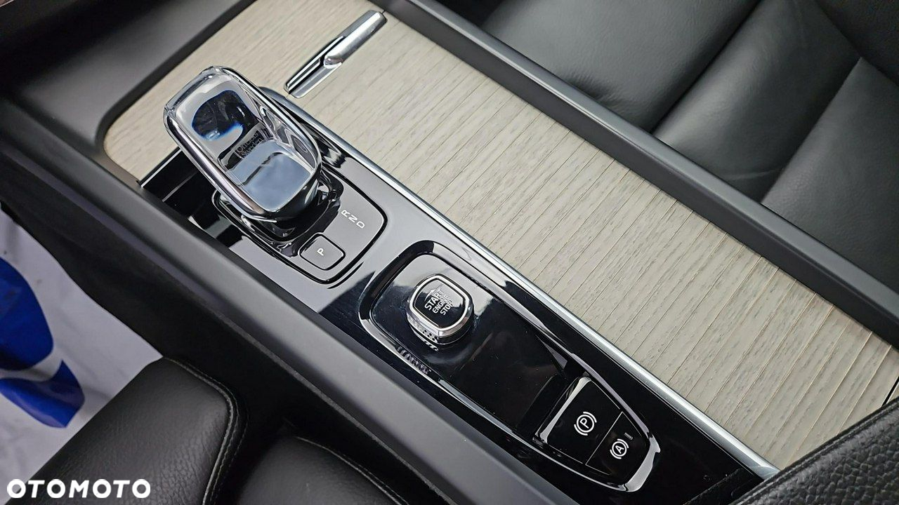 Volvo XC 60 - 18
