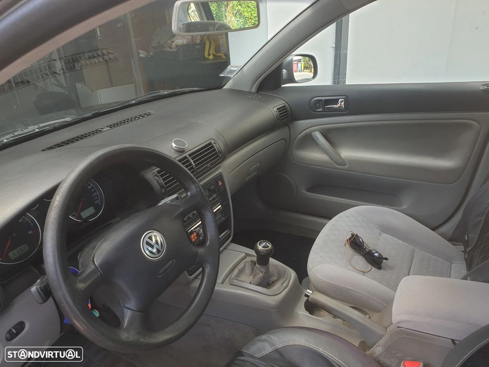 VW Passat 1.9 TDi - 6