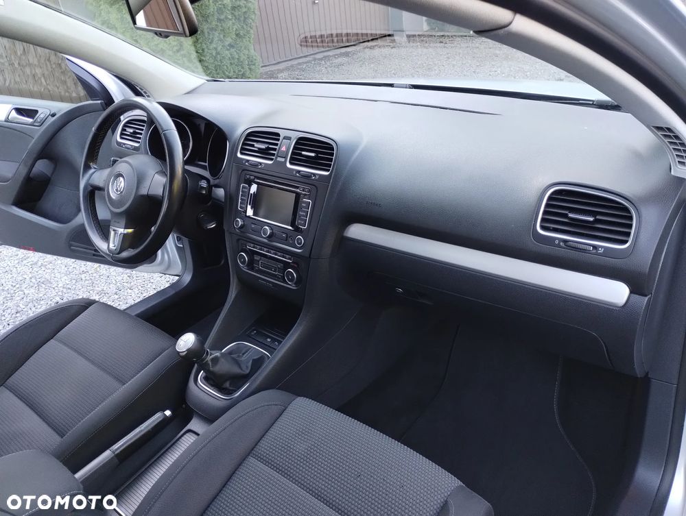 Volkswagen Golf 1.6 TDI DPF Comfortline - 33