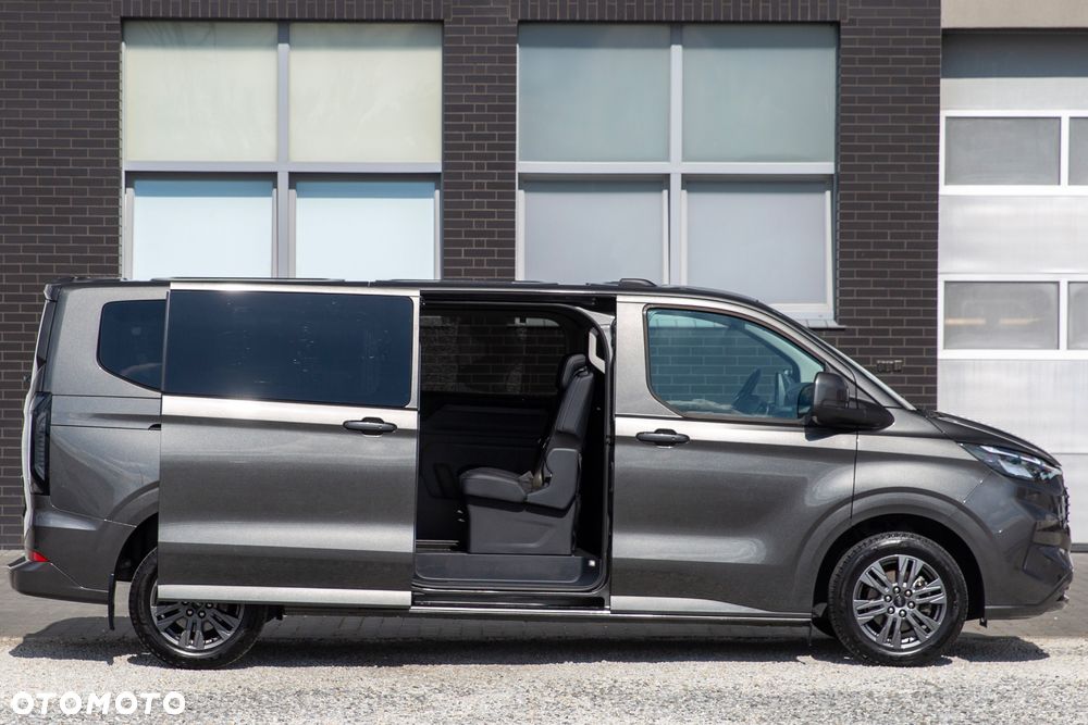 Ford Tourneo Custom - 5