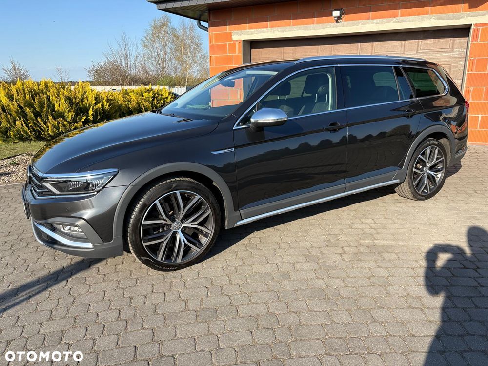 Volkswagen Passat Variant 2.0 TDI SCR 4Motion DSG Alltrack - 1