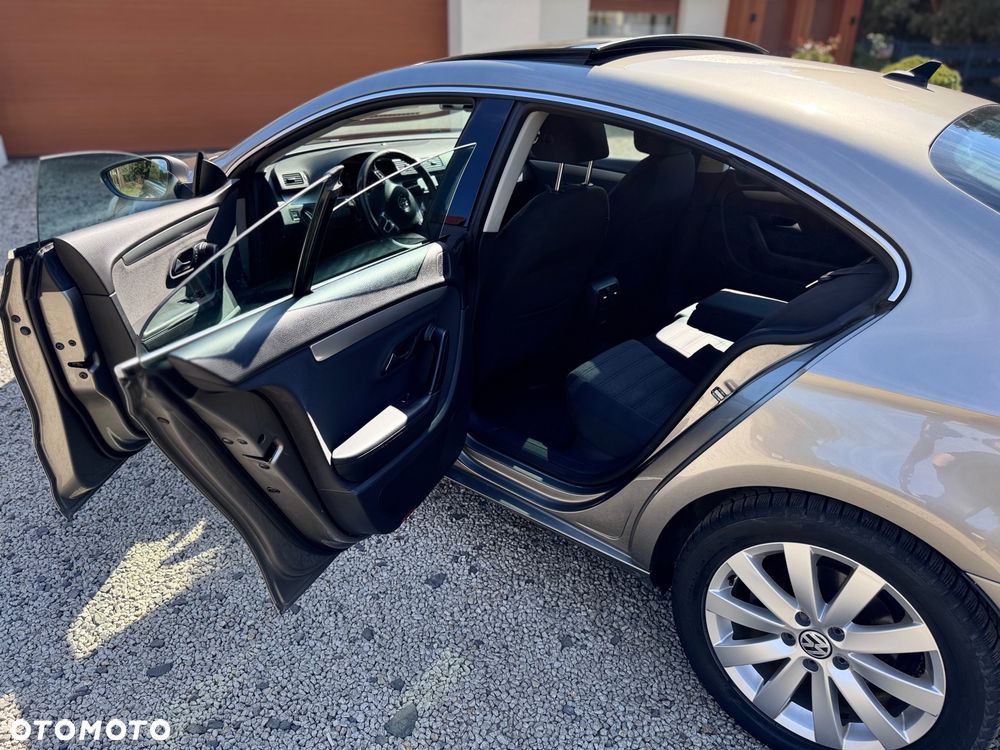 Volkswagen Passat CC 2.0 TDI BlueMotion Technology Exclusive - 31