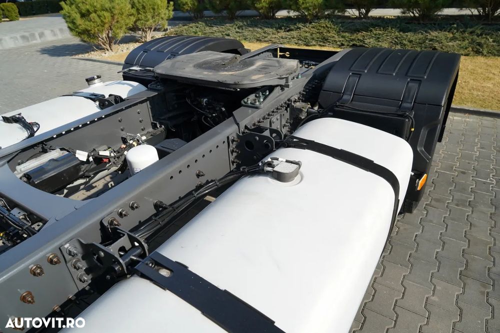 Volvo FH 500 / XXL / I-SAVE / LOWDECK / MEGA / I-PARK COOL / TV / JANTE DIN ALIAJ / CONTRACT DE REPARAȚIE POST-SERVICE - 13