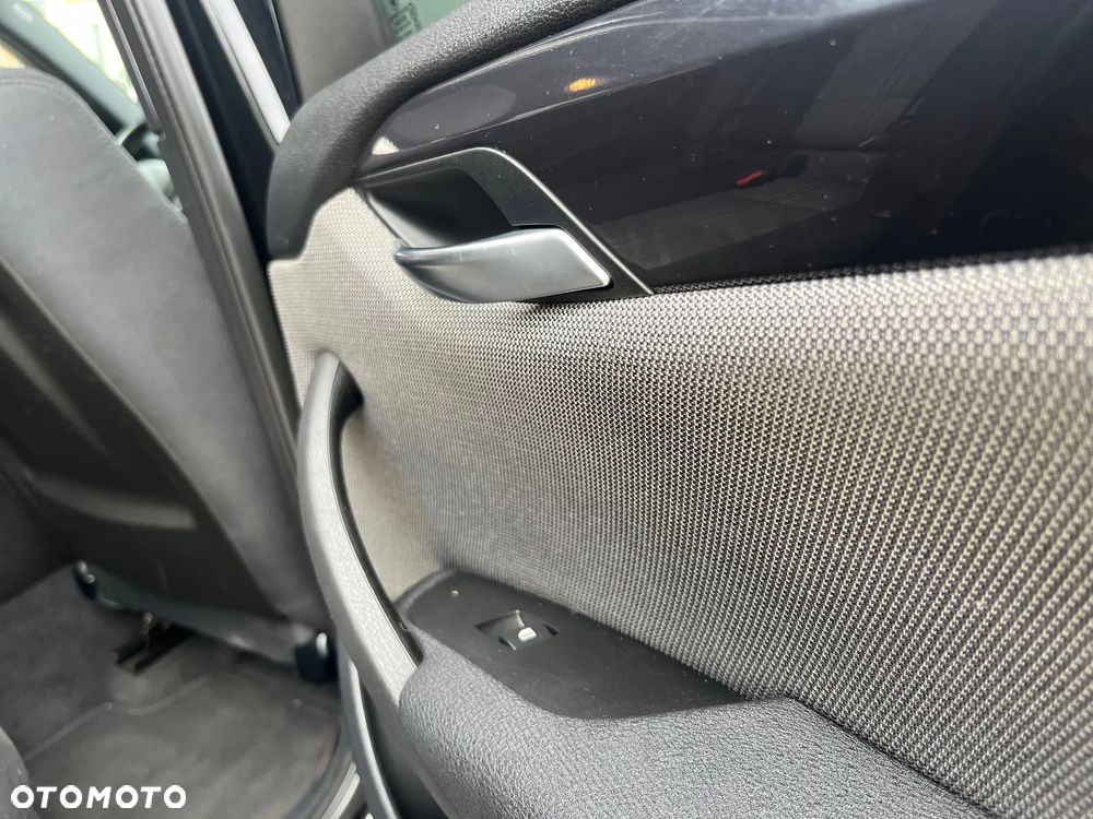 BMW X1 sDrive18d - 18