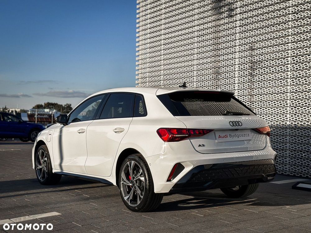 Audi A3 Sportback - 5