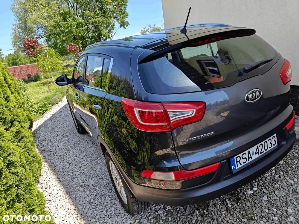 Kia Sportage 2.0 L - 11