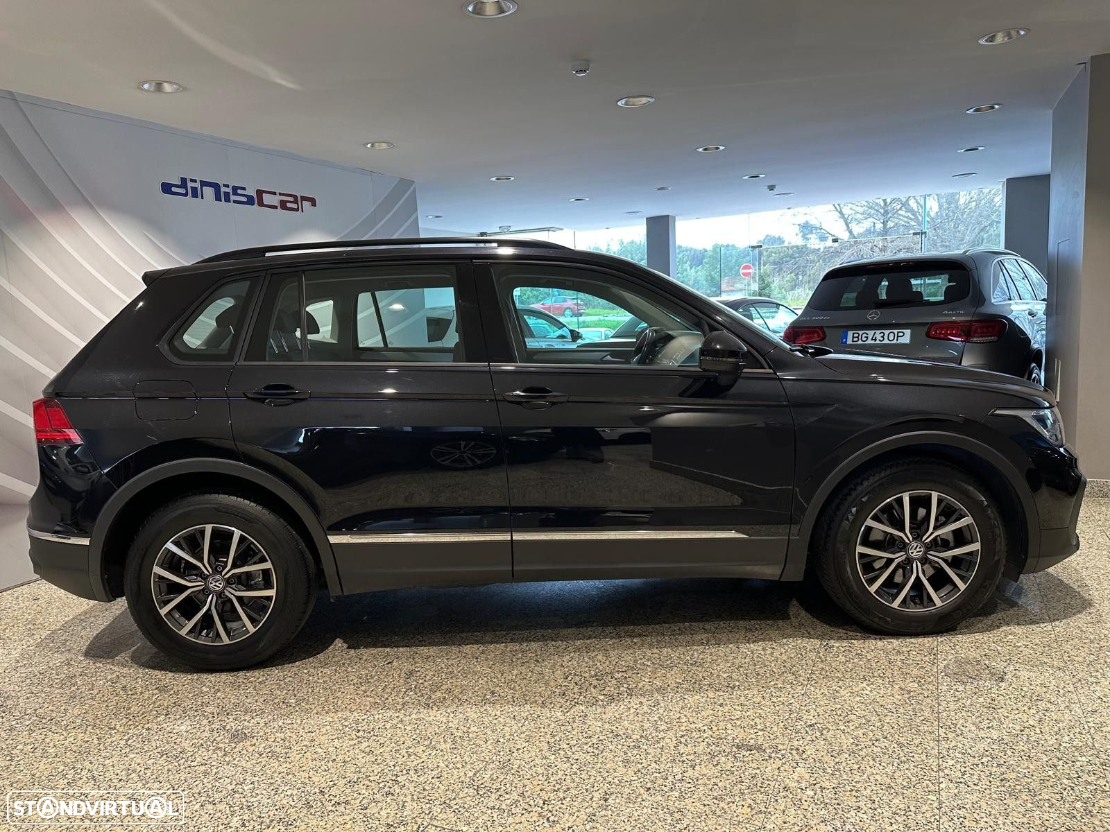 VW Tiguan - 27