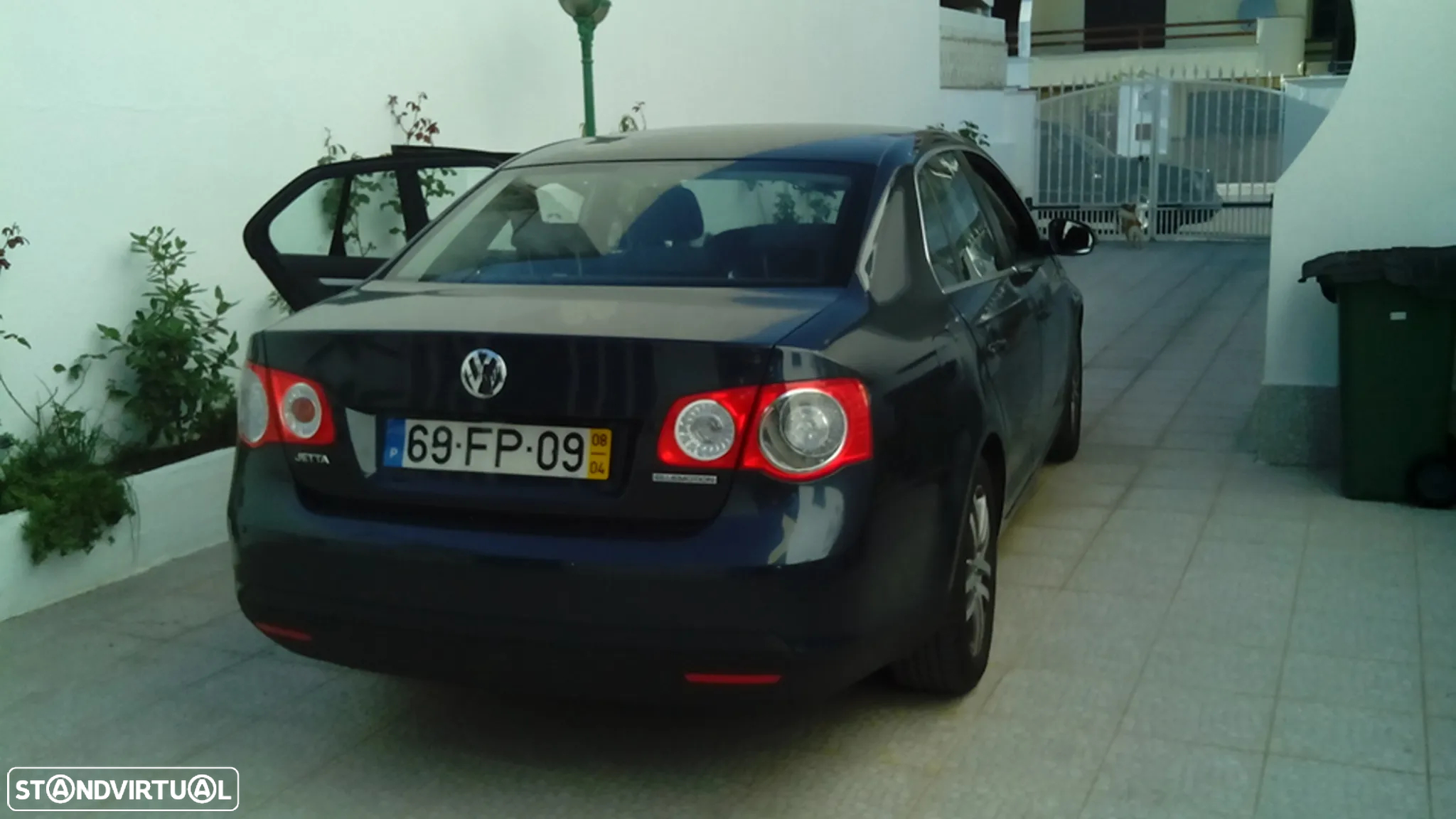 VW Jetta 1.9 TDi BlueM. Confortline - 6