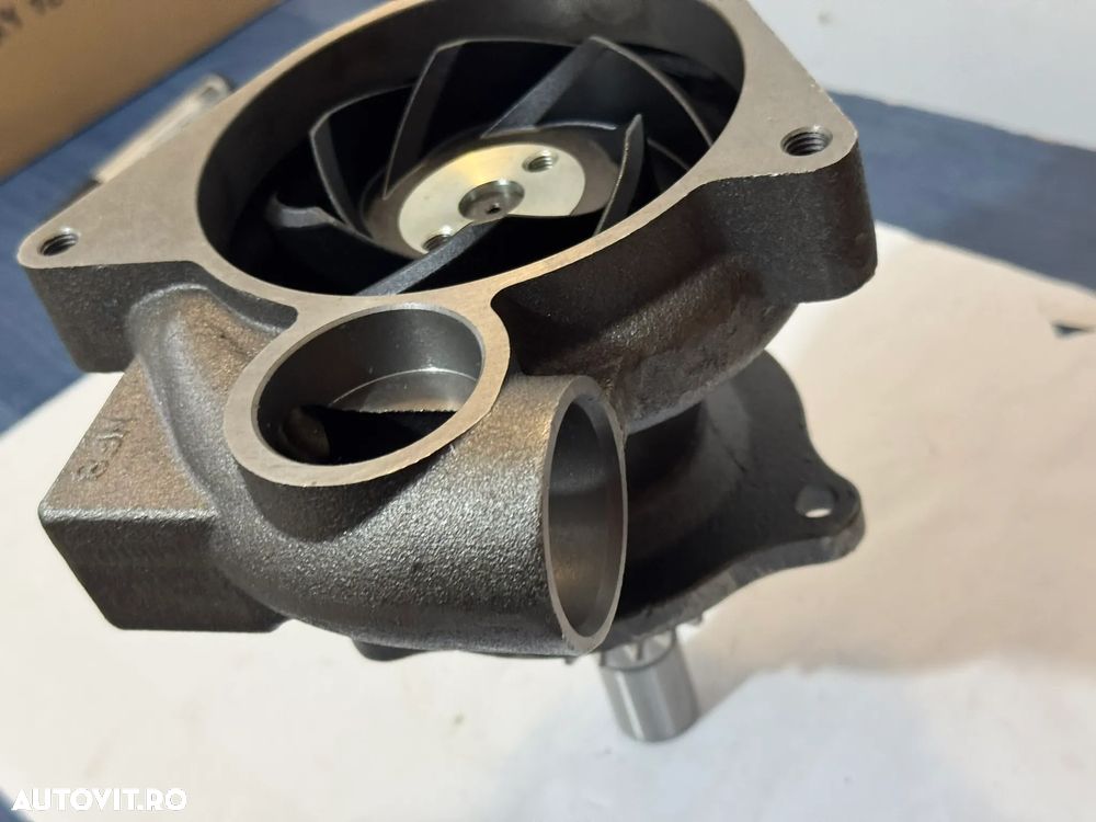 Pompa apa 4955709 CUMMINS L10 noua CASE TERAX  ISM11 QSM11 - 1