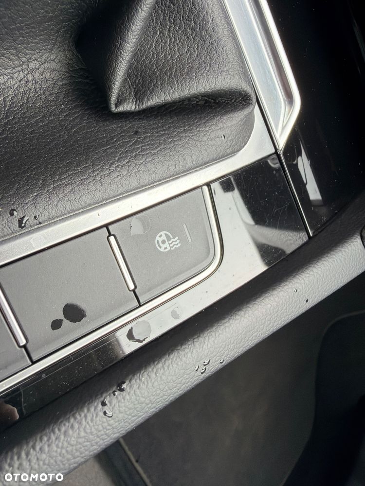 Volkswagen Passat 2.0 TDI BMT Highline - 34