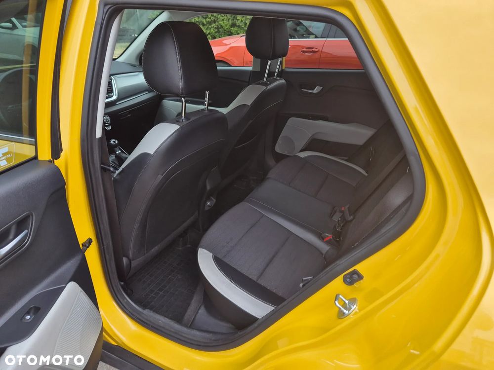 Kia Stonic 1.2 L - 13