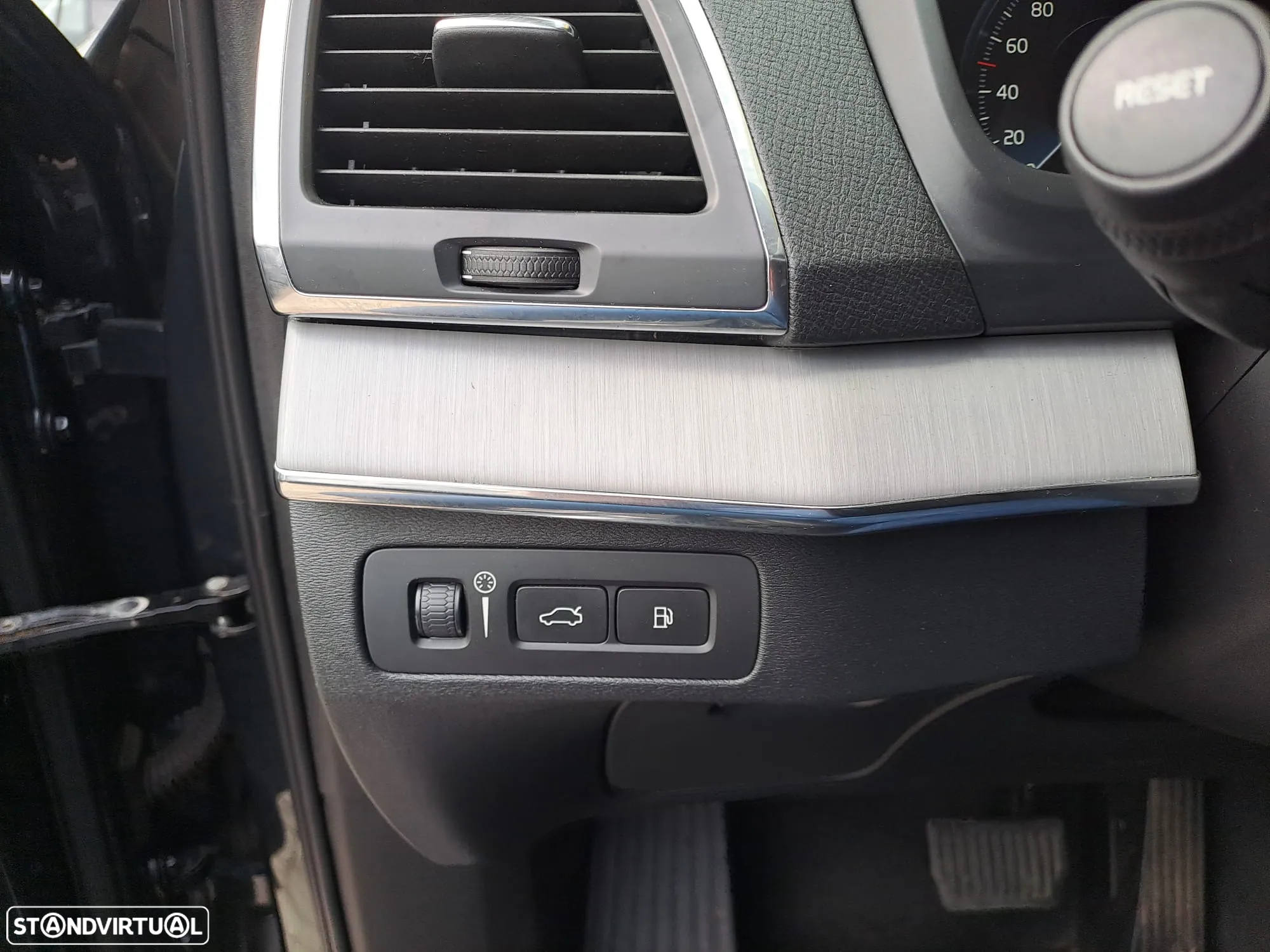 Volvo XC 90 2.0 T8 PHEV Momentum AWD - 20