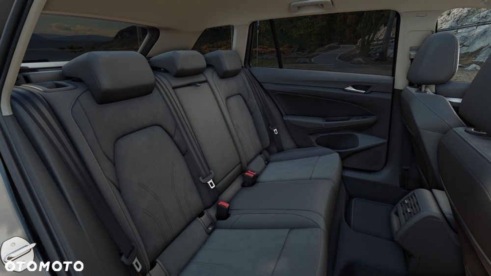 Volkswagen Golf Variant 1.5 eTSI mHEV Business DSG - 12