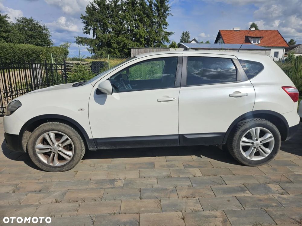 Nissan Qashqai - 1