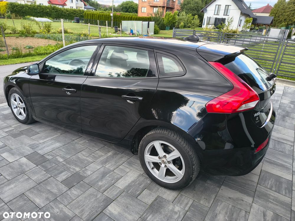 Volvo V40 D2 Momentum - 8