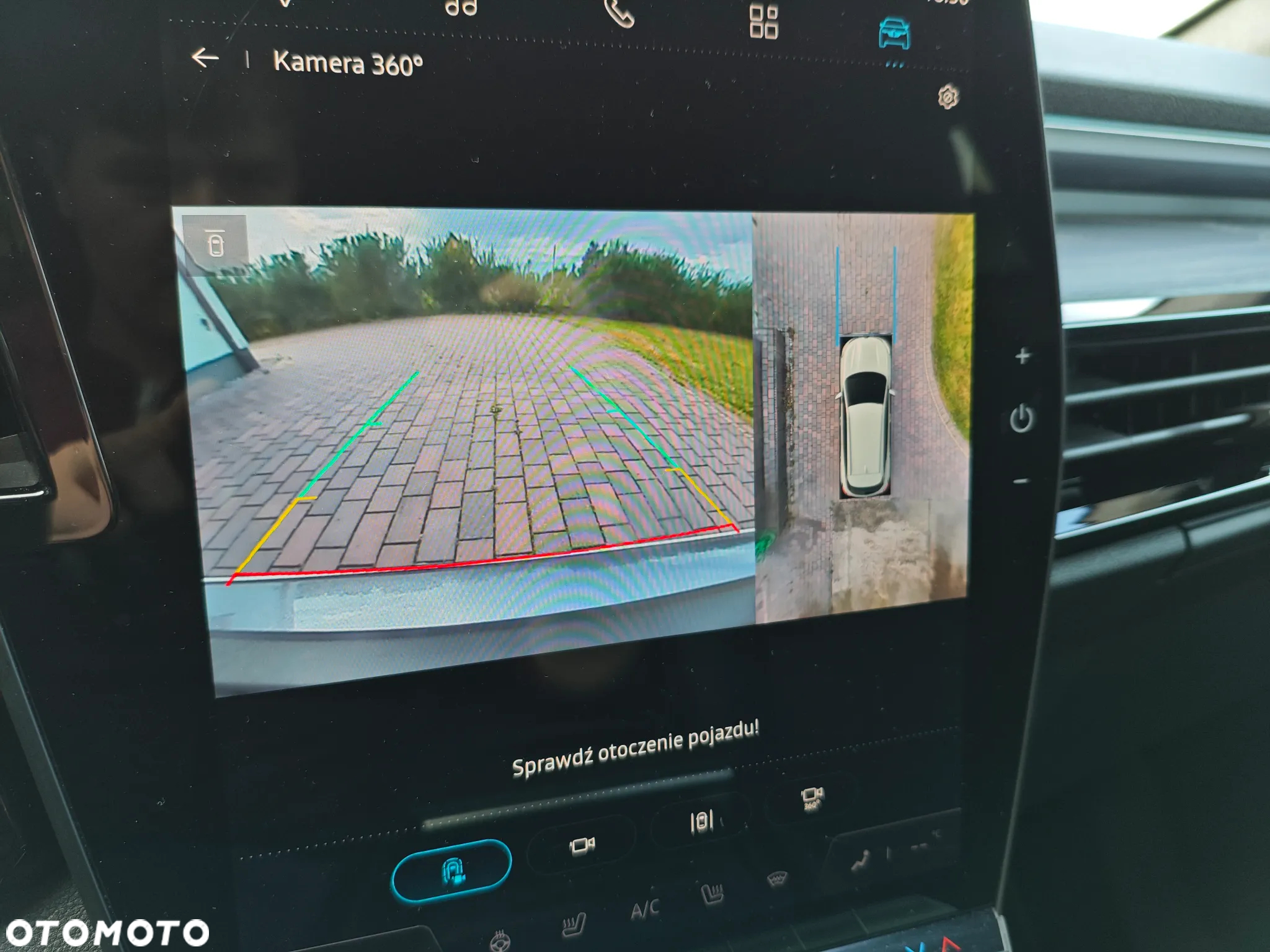 Renault Austral E-Tech Full Hybrid 200 Iconic - 26
